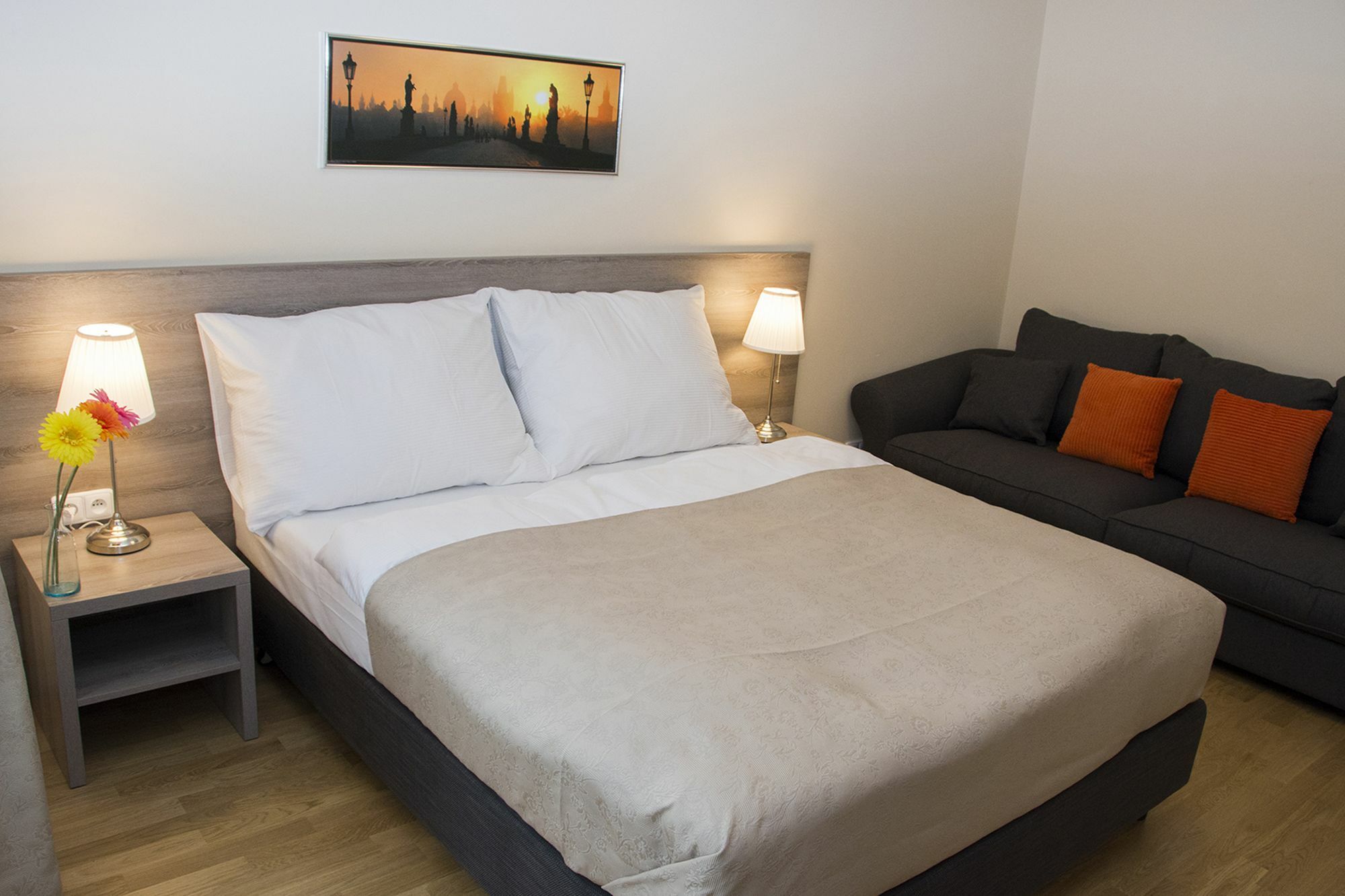 Limes Apart Otel Prag